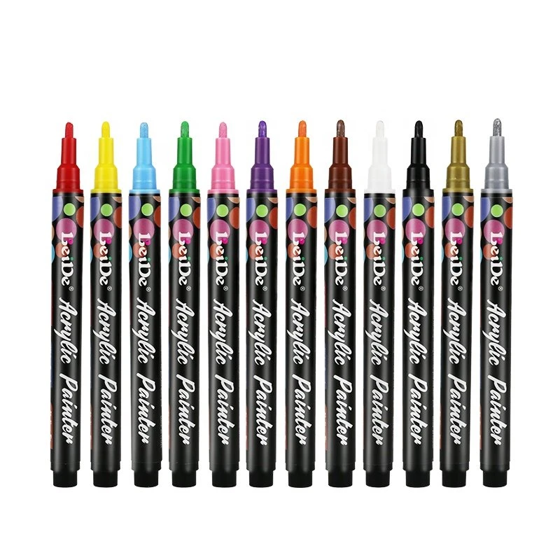 Marqueur de peinture acrylique noire